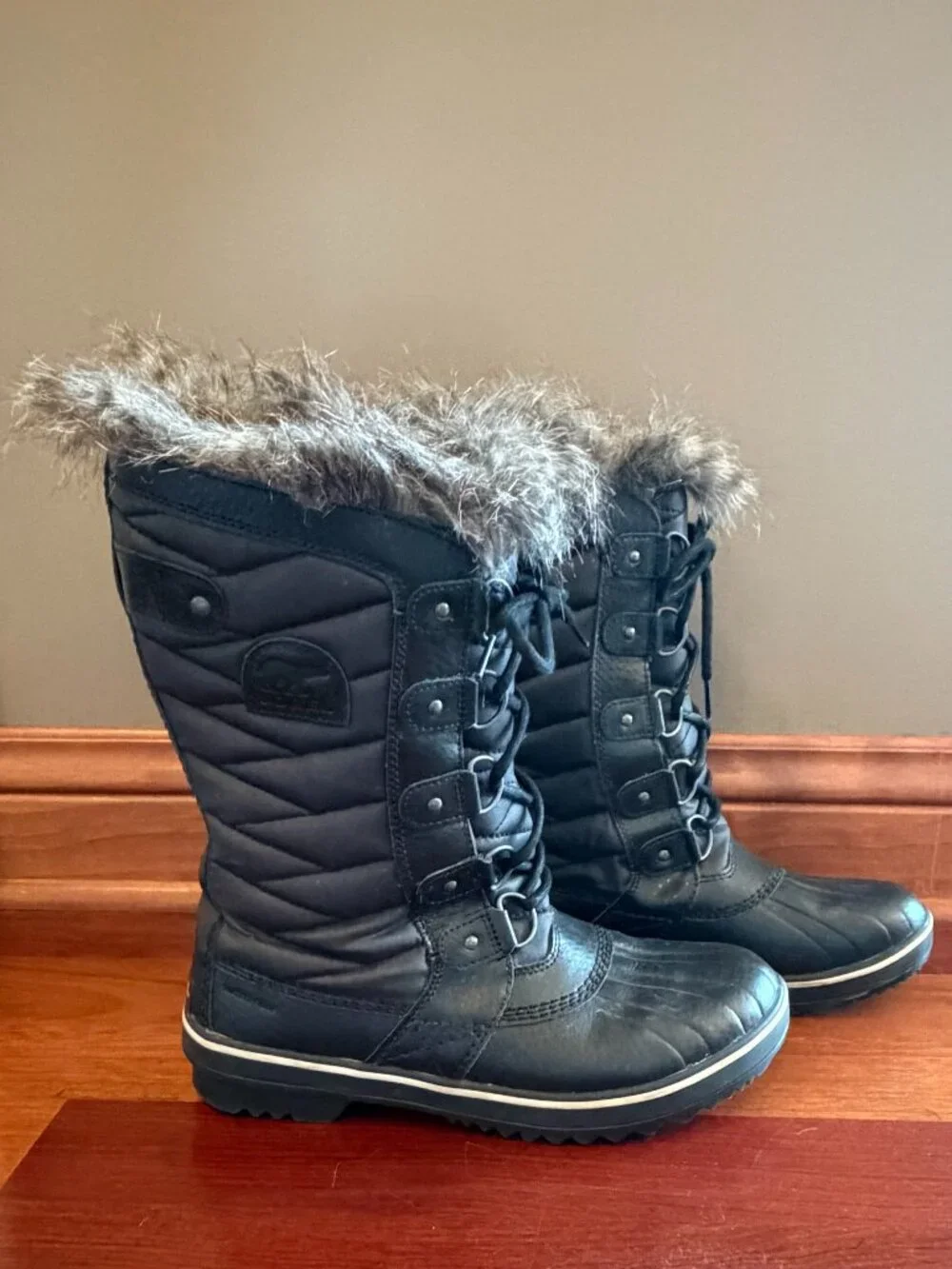 Sorel Women's Tofino II Black Stone Waterproof Insulated Winter Boot, Size 8.5